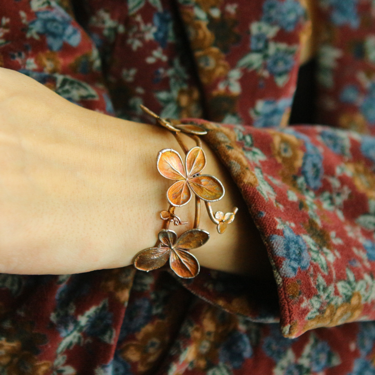 Hydrangea floral bracelet in colored silver, фото 7